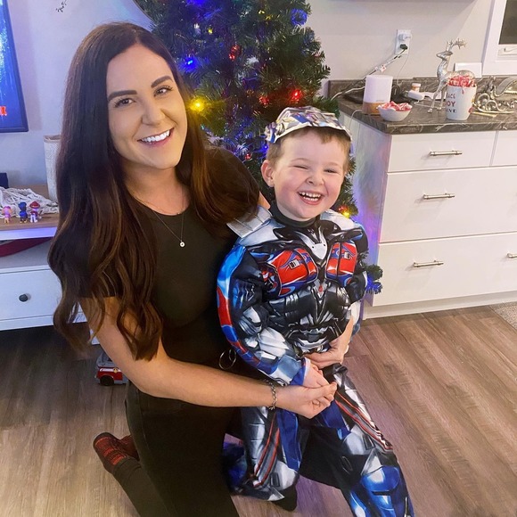 Meet your Posher, Candice - Picture 1 of 1